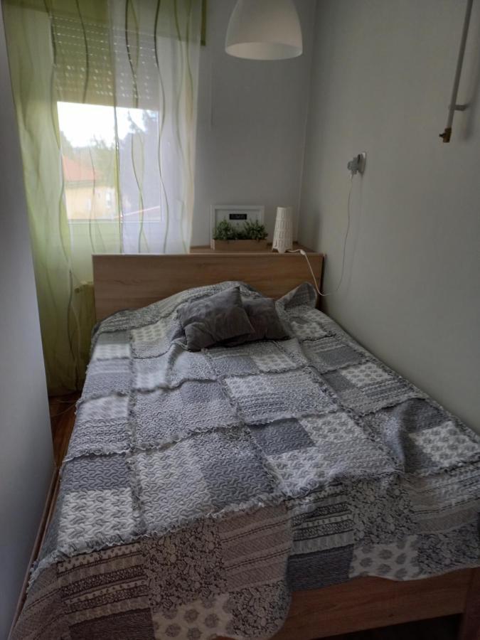 Berik Apartman Печ Екстер'єр фото